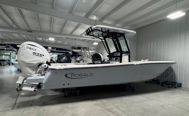 2026 Robalo 266 Cayman Alloy Gray